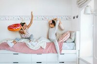 Noordwand Kids Walls Little Adventures Randje 45824 Blauw - Roze - Geel - Groen Behang