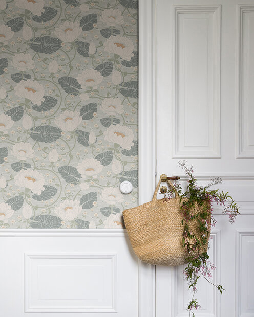 Dutch First Class Midbec HJRTERUM EVA 83121